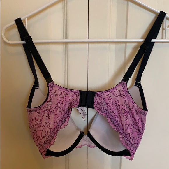 Gorgeous floral Victoria's Secret bra - Picture 4 of 5